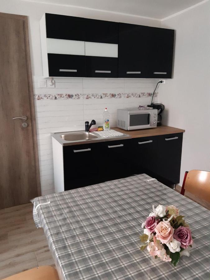 Makó Helga Apartman 아파트 외부 사진